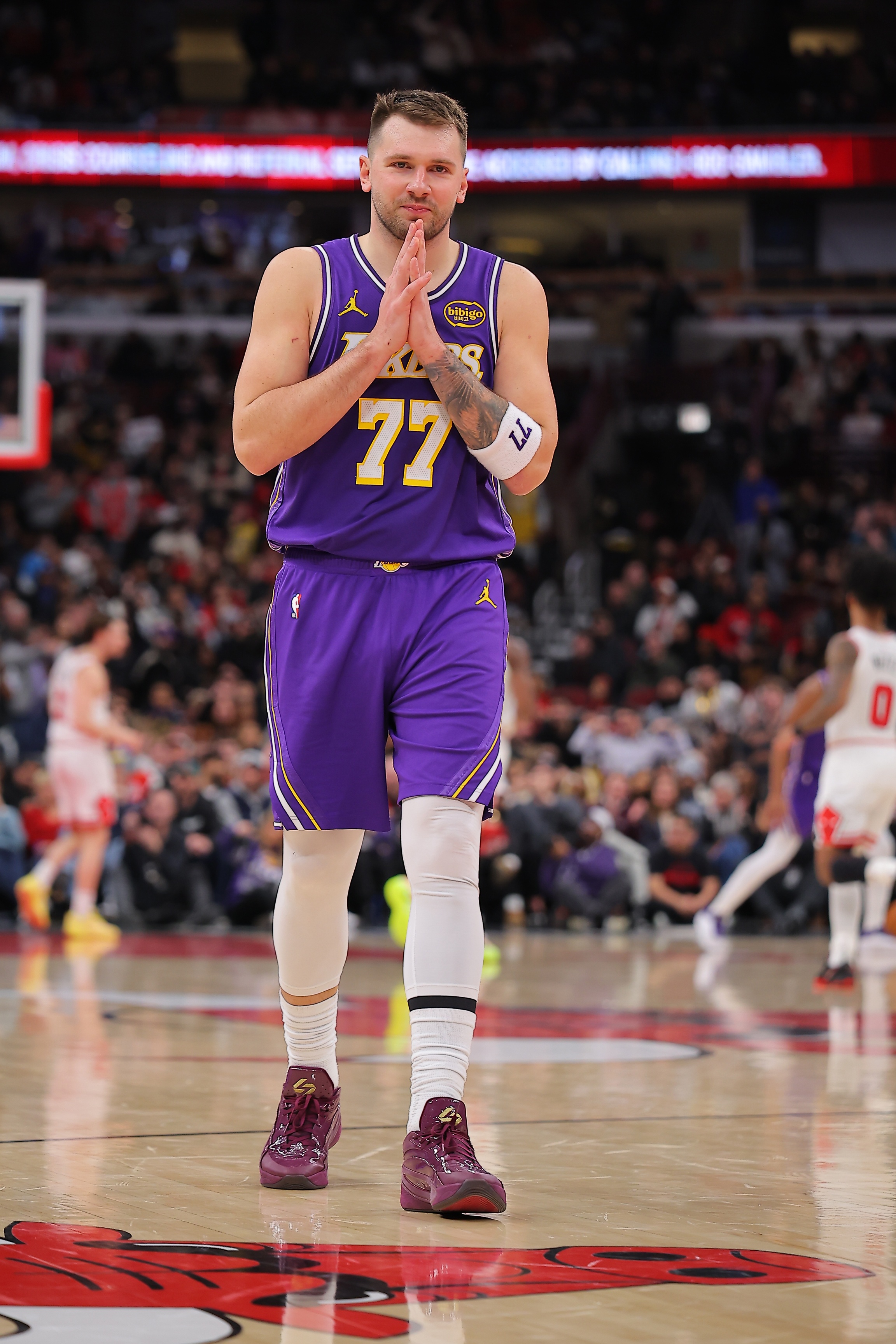 竞技宝APP-媒体人：东契奇嘻嘻哈哈拿下46+7+11 得分这件事对他实在太容易了