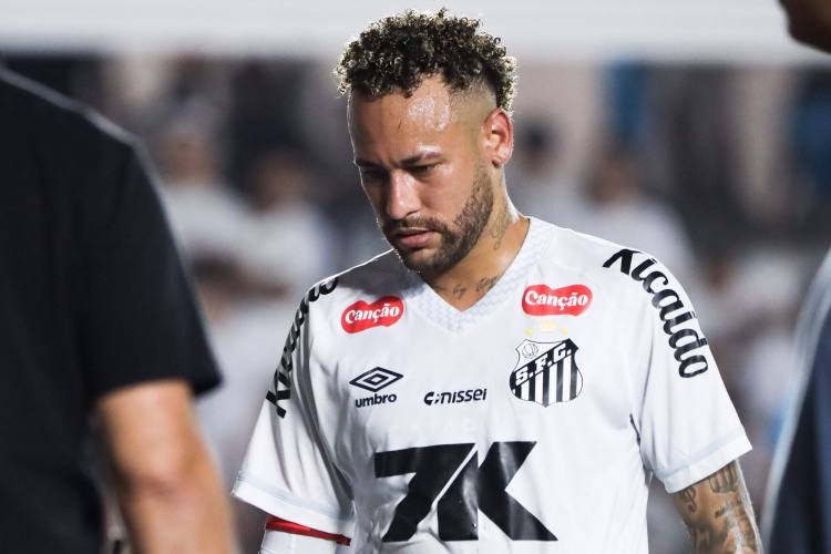 竞技宝官网-每体：内马尔状态低迷遭猛烈批评，世界杯前景堪忧